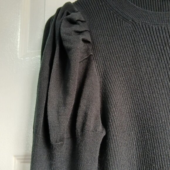 J Crew Black Romantic Puffy Long Sleeve Knit V Neck Sweater Size Small - Picture 2 of 10